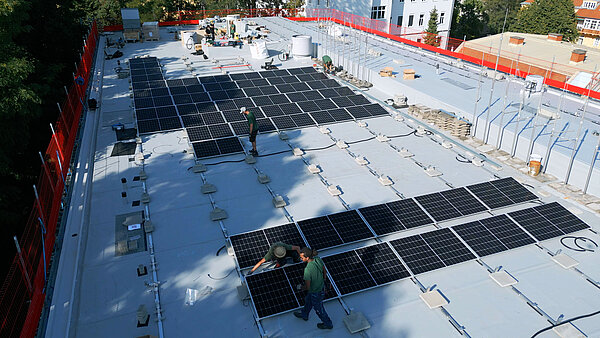 PV system on the roof of the Graz University of Music and Performing Arts secured with AIO